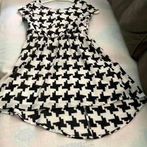 Sequin hearts dress black and white good condition used bow on back size 8